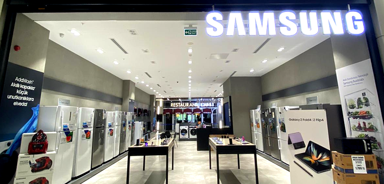 SAMSUNG  /  VEGA